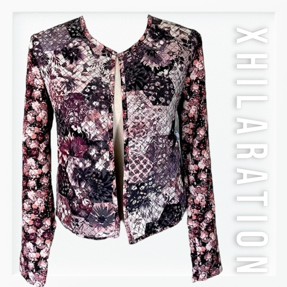 Xhilaration Light Weight Partial Quilt Floral Jacket sz M